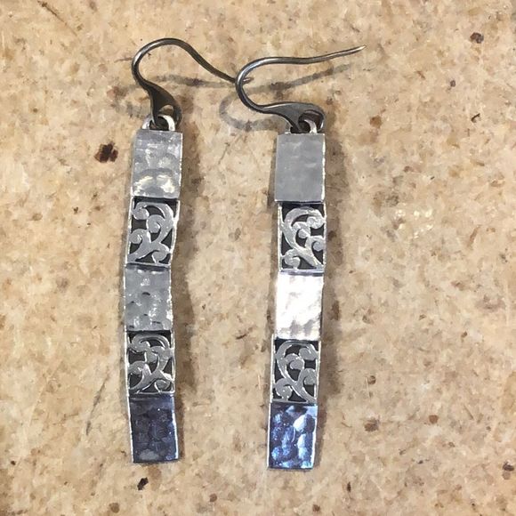 LOIS HILL Sterling Silver Drop Dangle Alternating Hammered Filigree Earrings - Picture 4 of 16
